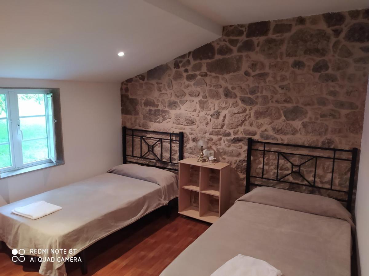 Pension - Albergue De Logrosa Negreira Exterior photo