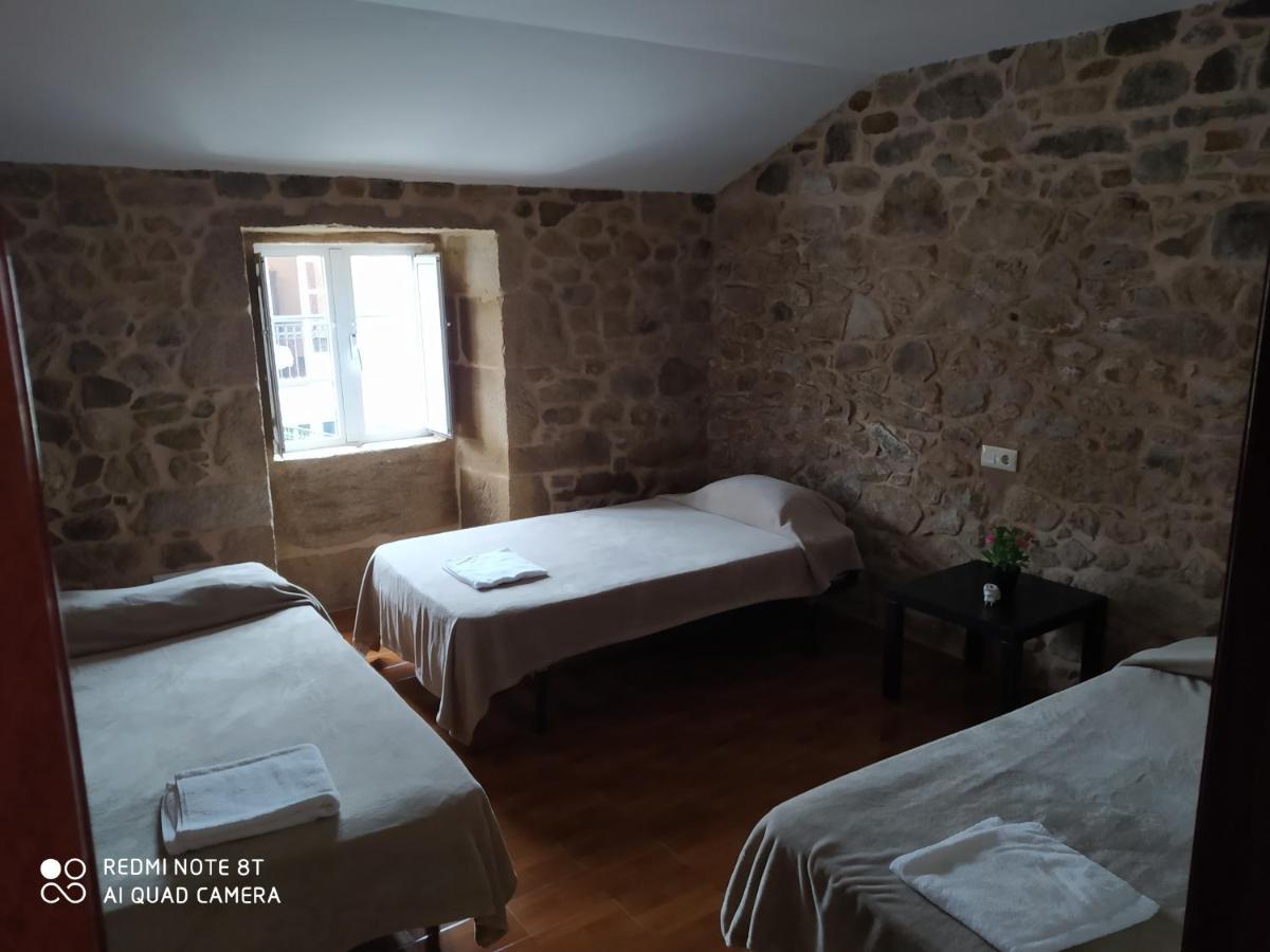 Pension - Albergue De Logrosa Negreira Exterior photo