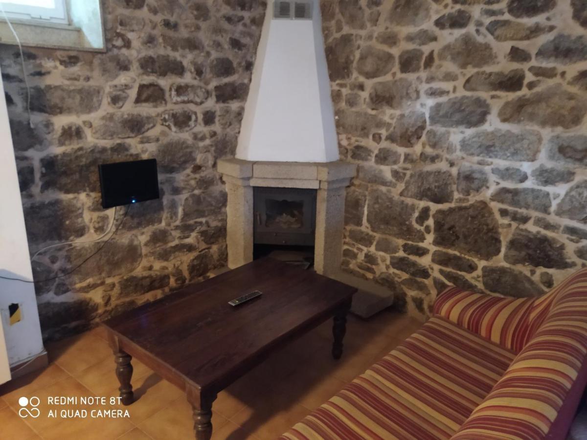 Pension - Albergue De Logrosa Negreira Exterior photo