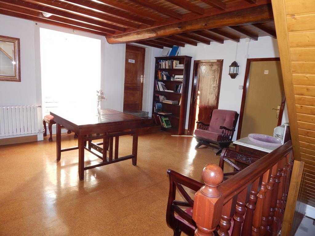 Pension - Albergue De Logrosa Negreira Exterior photo
