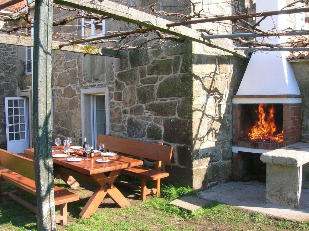 Pension - Albergue De Logrosa Negreira Exterior photo